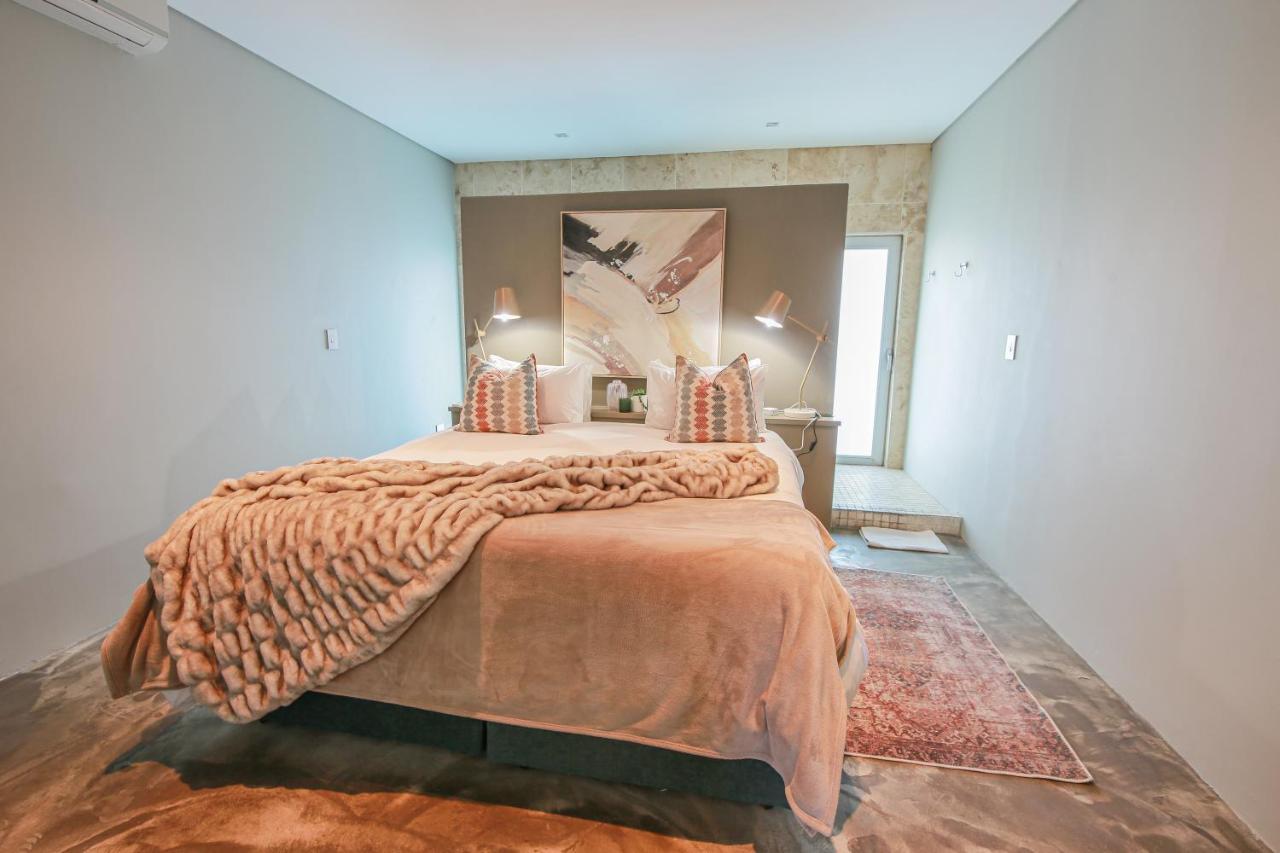 Suite 9 The Village Windhoek Bagian luar foto