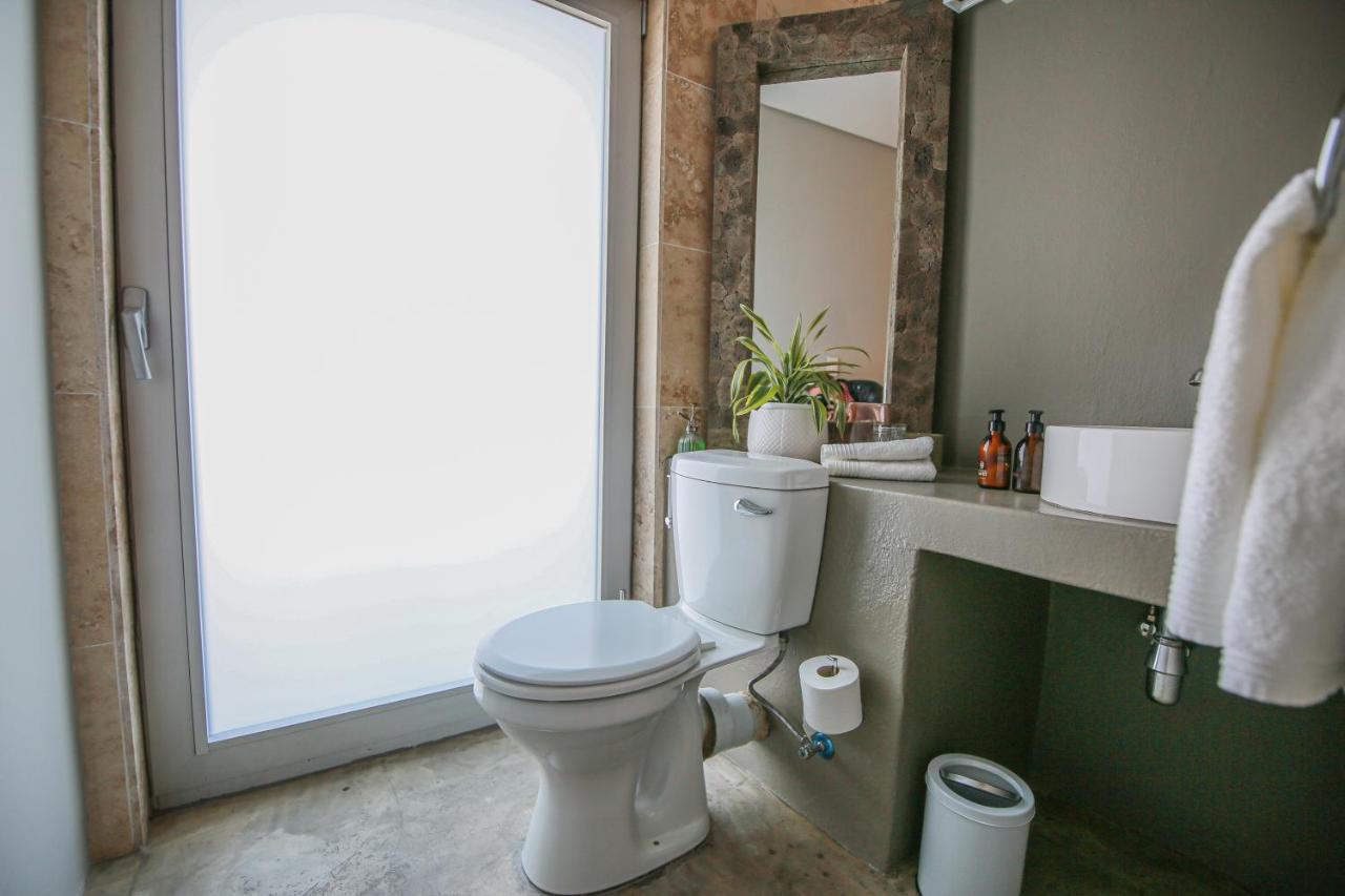 Suite 9 The Village Windhoek Bagian luar foto