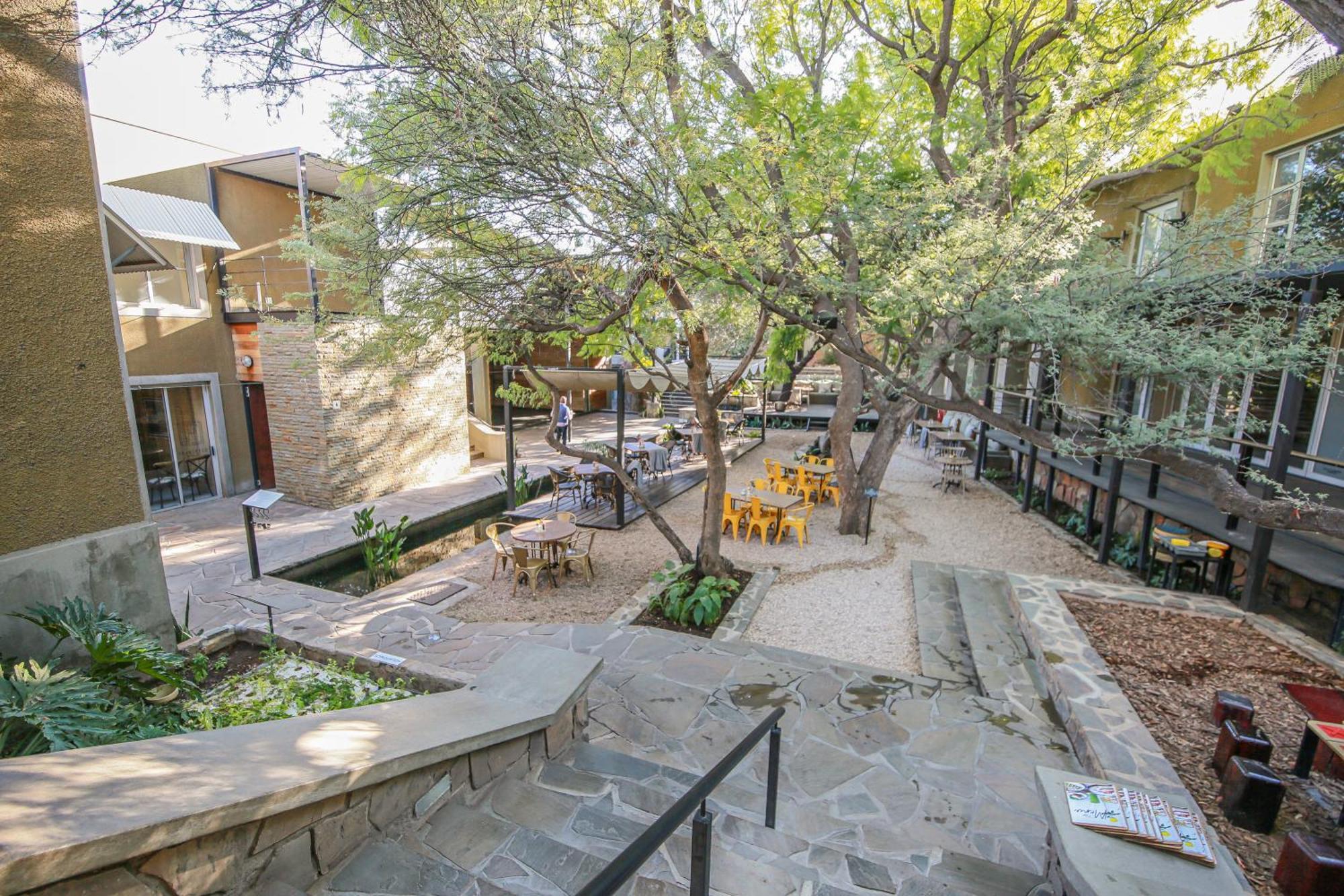 Suite 9 The Village Windhoek Bagian luar foto