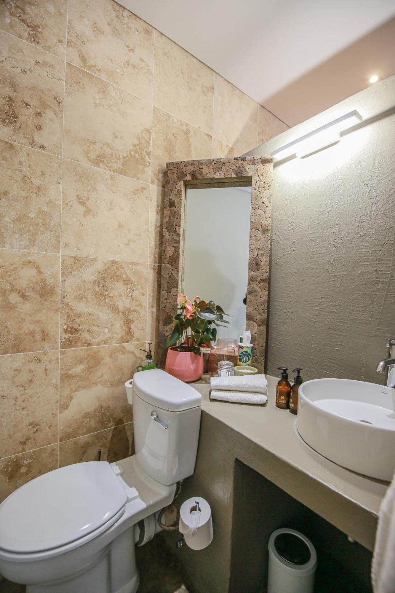 Suite 9 The Village Windhoek Bagian luar foto